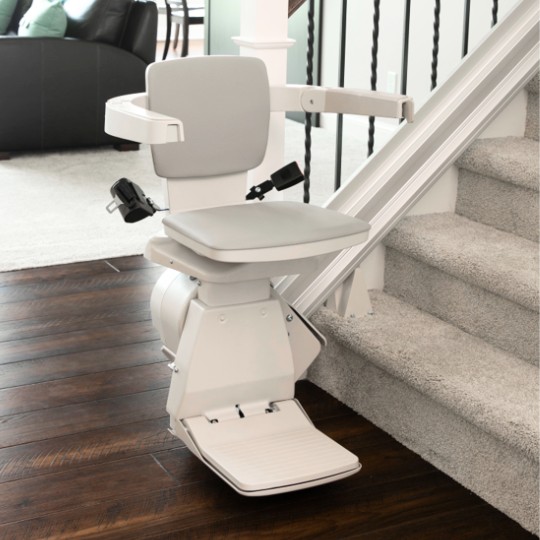 Encinitas Bruno Elan SRE-3050 Stair Chairlift